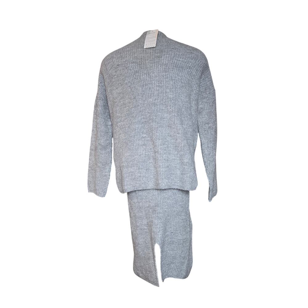 NWT Women's Medium Gray Mock Turtleneck Sweater Pull-On Skirt 2 Piece Set - Picture 5 of 12